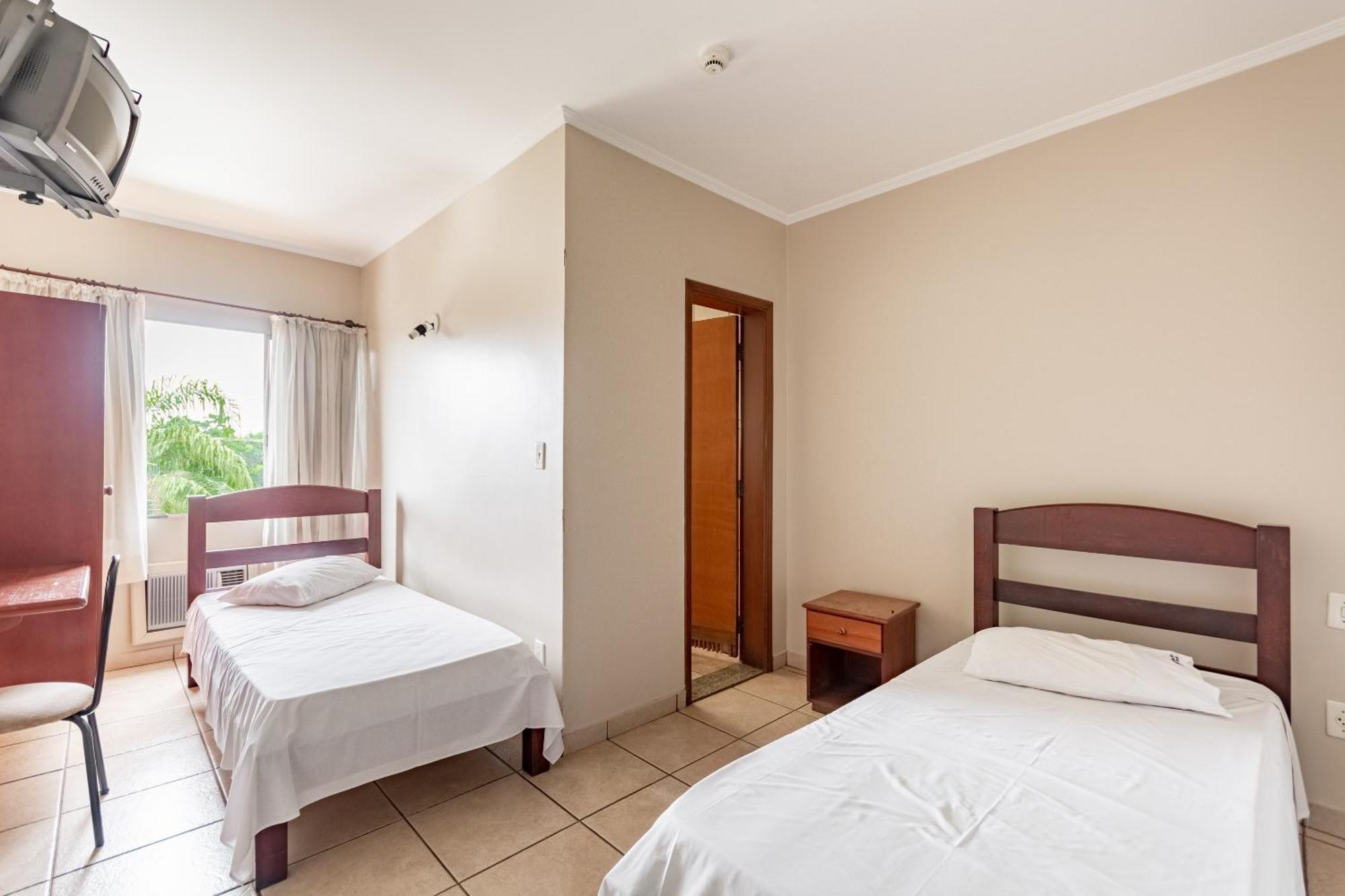 Oyo Hotel Vila Rica, Ribeirao Preto Ngoại thất bức ảnh