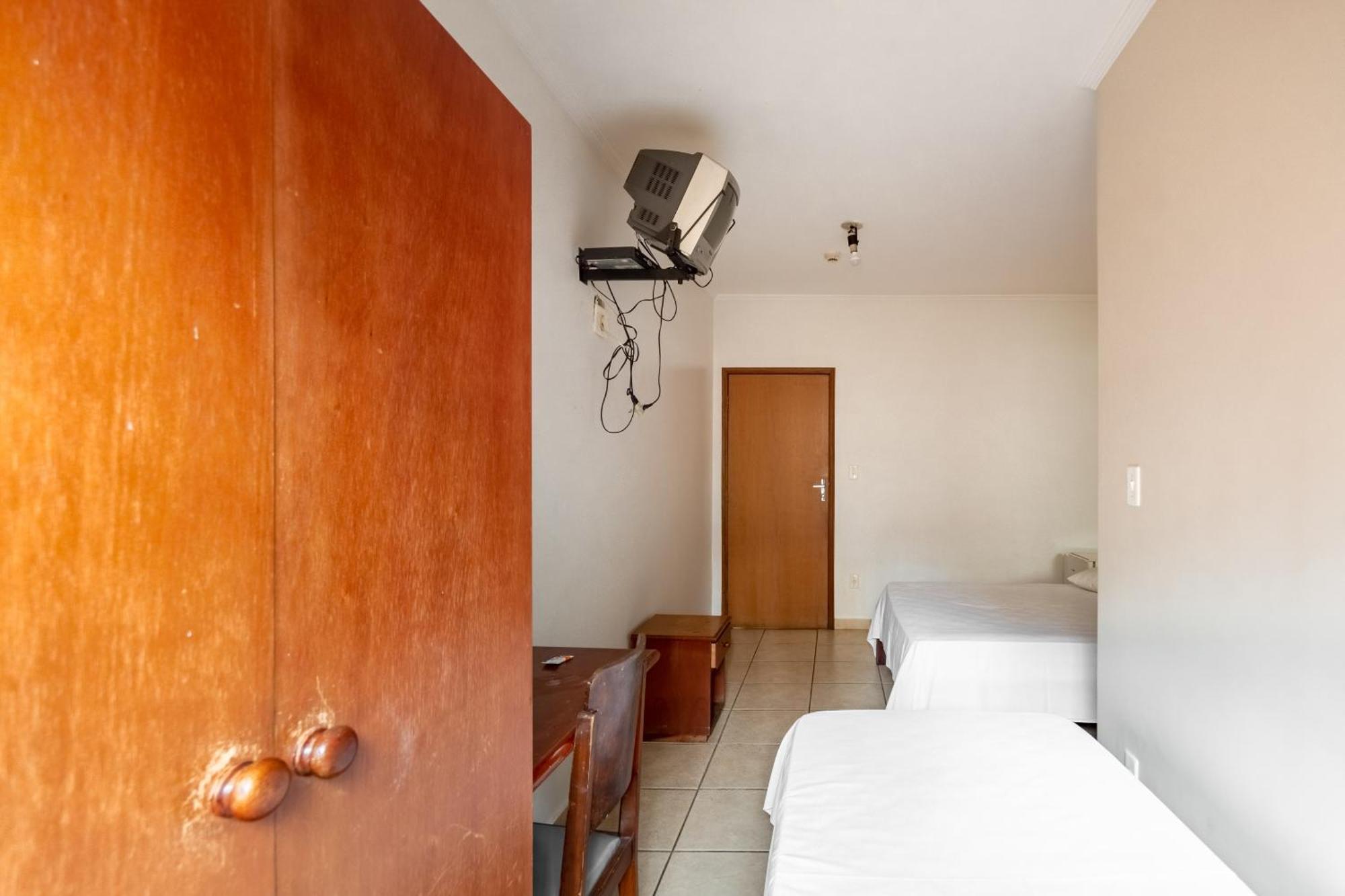 Oyo Hotel Vila Rica, Ribeirao Preto Ngoại thất bức ảnh