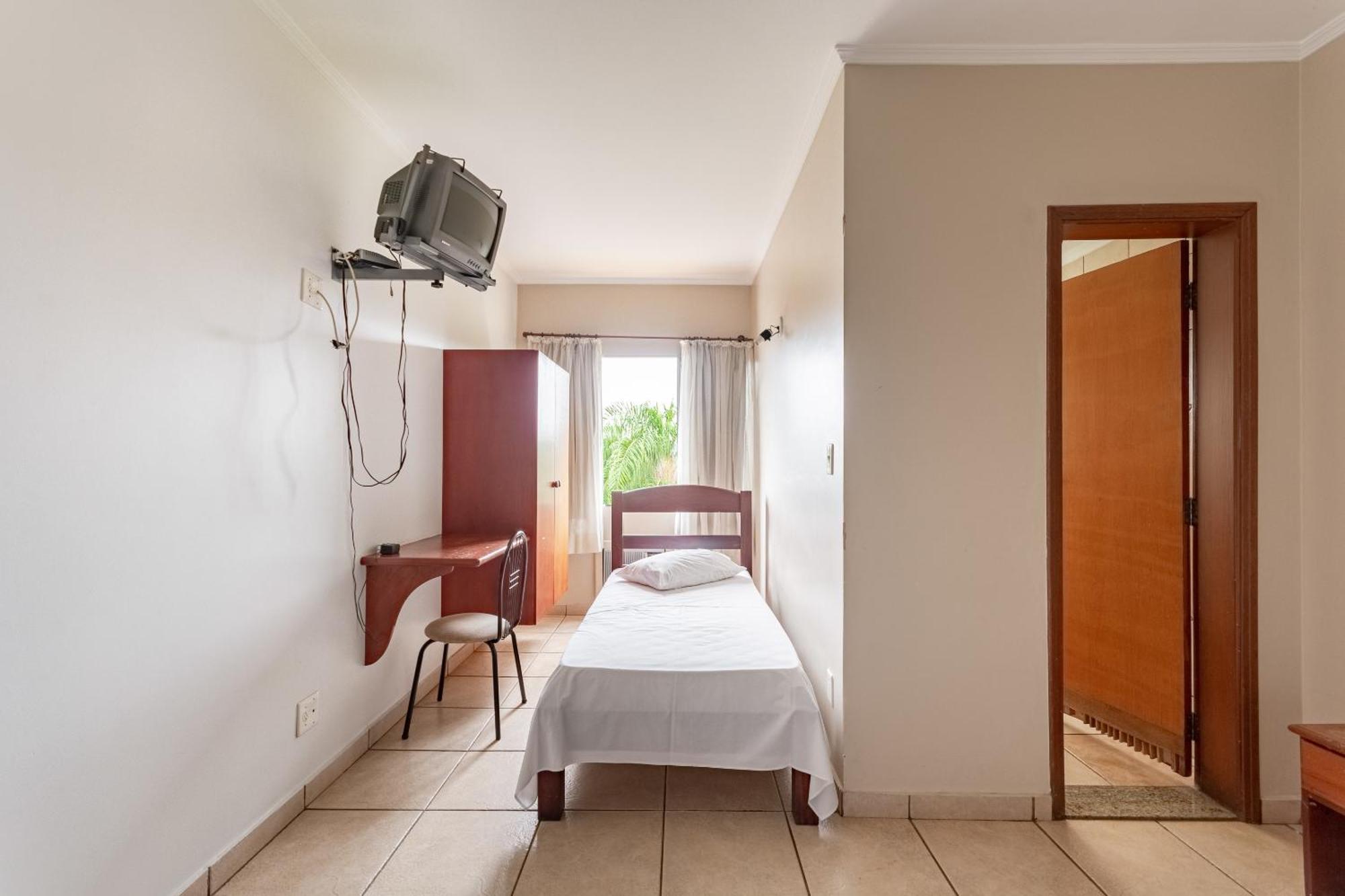 Oyo Hotel Vila Rica, Ribeirao Preto Ngoại thất bức ảnh